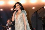 Petek Dinçöz Kıbrıs’ta sahnede büyüledi: “Hayat çok kısa, yanarak ölmekten korkarım”