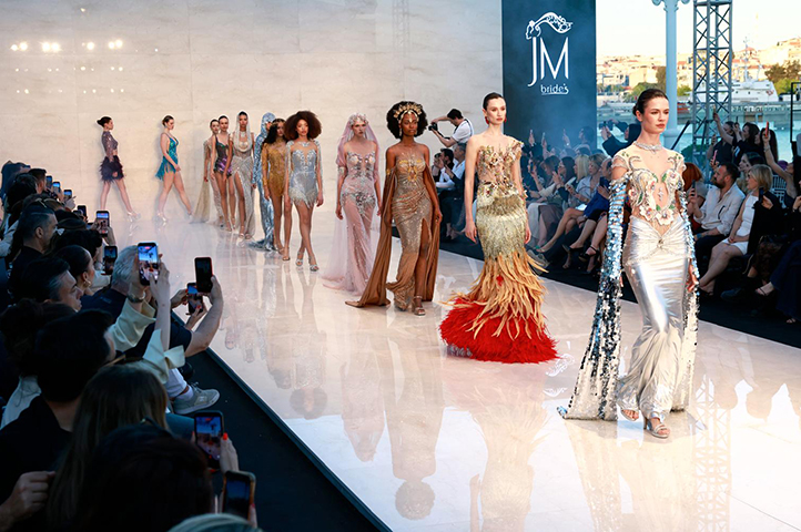 JM Bride’s, Runway Fashion İzmir’de “Shining Dreams” koleksiyonuyla alkış aldı